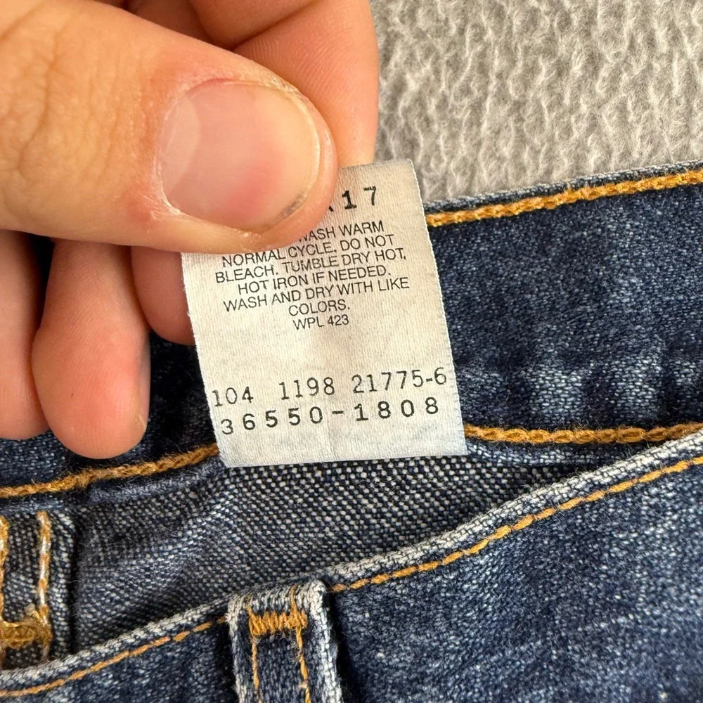 Levis attributes 100%